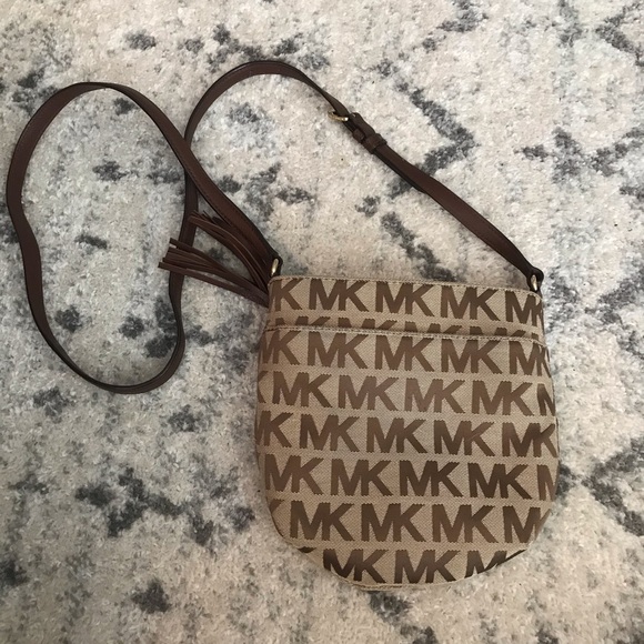 Michael Kors Side Purse - Picture 2 of 3